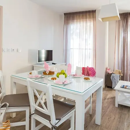 P De La Plage 3pc8p * بورنيشّيه